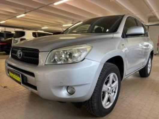 usato TOYOTA RAV 4