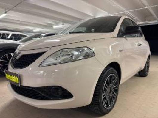 usato LANCIA Ypsilon