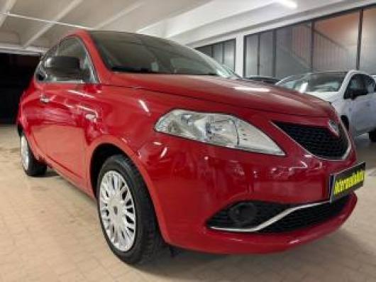 usato LANCIA Ypsilon