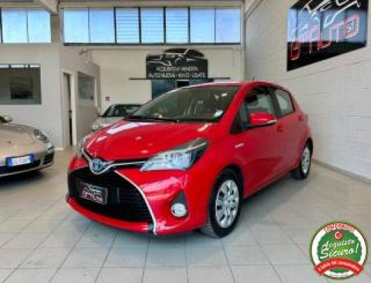 usato TOYOTA Yaris