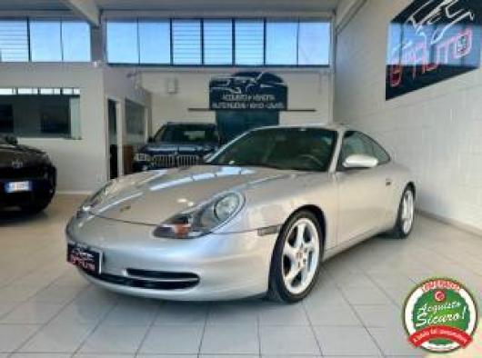 911