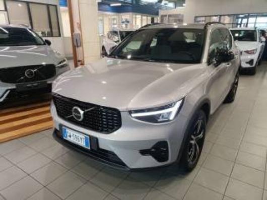 usato VOLVO XC40