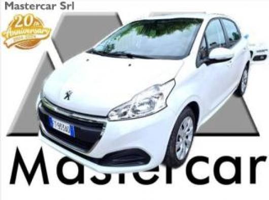 usato PEUGEOT 208
