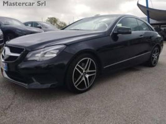 usato MERCEDES E 220