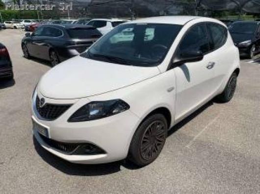 Ypsilon