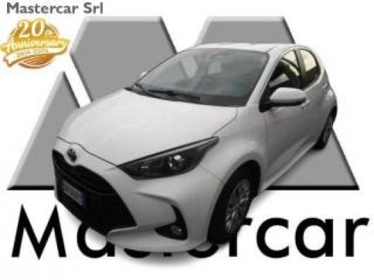 usato TOYOTA Yaris
