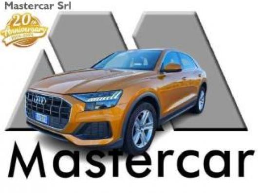 usato AUDI Q8