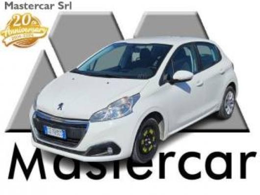 usato PEUGEOT 208