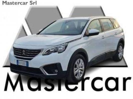 usato PEUGEOT 5008