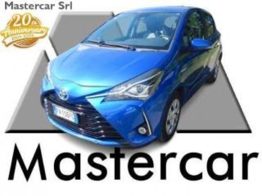 usato TOYOTA Yaris