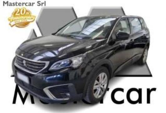 usato PEUGEOT 5008