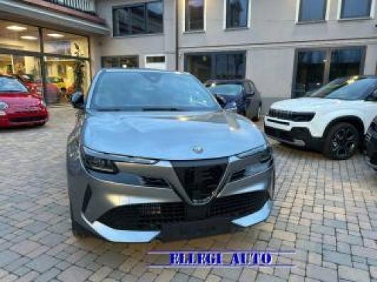 nuovo ALFA ROMEO Junior