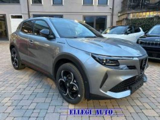 nuovo ALFA ROMEO Junior