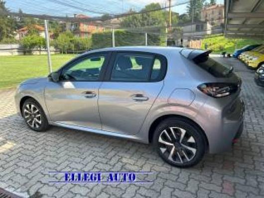 nuovo PEUGEOT 208