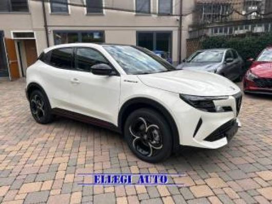 nuovo ALFA ROMEO Junior