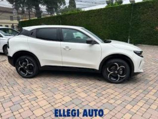nuovo ALFA ROMEO Junior
