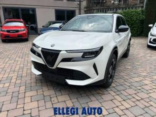 nuovo ALFA ROMEO Junior
