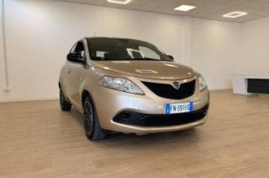 usato LANCIA Ypsilon