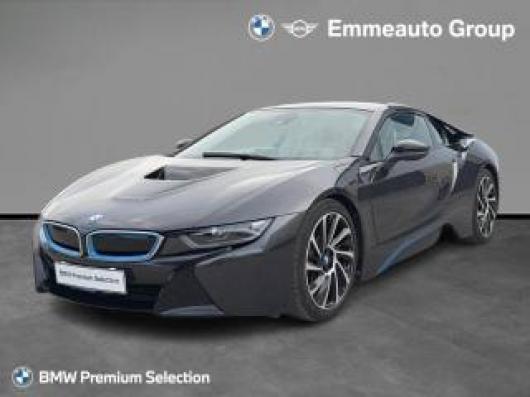 i8