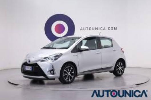 usato TOYOTA Yaris