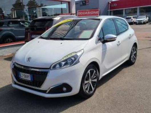 usato PEUGEOT 208