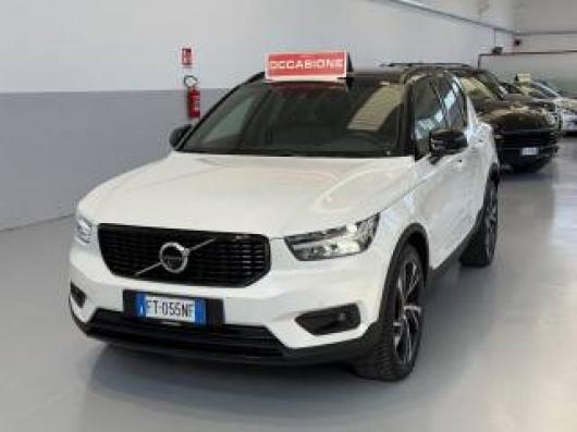 usato VOLVO XC40