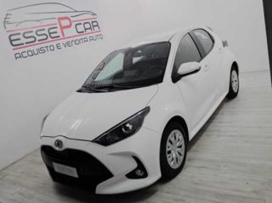 usato TOYOTA Yaris