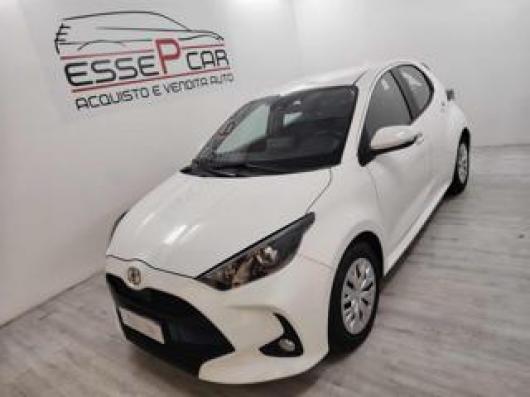 usato TOYOTA Yaris