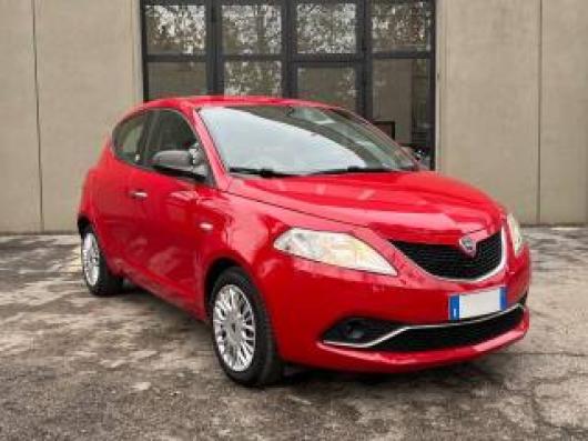 usato LANCIA Ypsilon