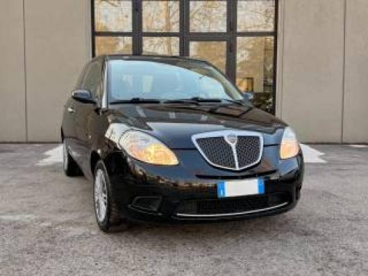 usato LANCIA Ypsilon