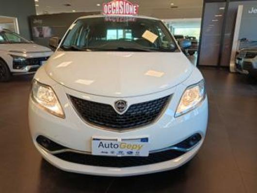usato LANCIA Ypsilon