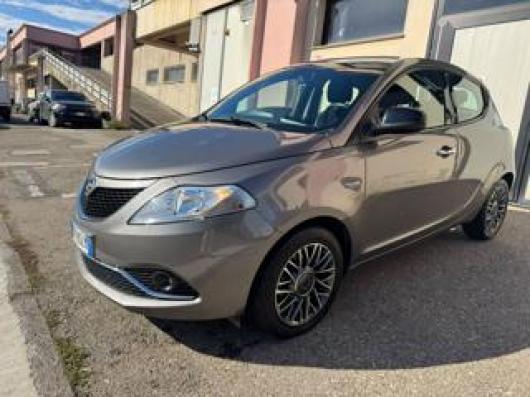 usato LANCIA Ypsilon