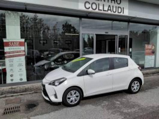 usato TOYOTA Yaris