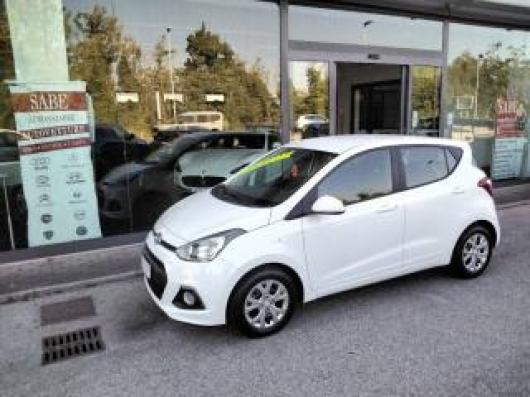 i10