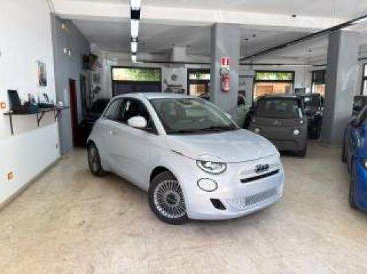 Km 0 FIAT 500