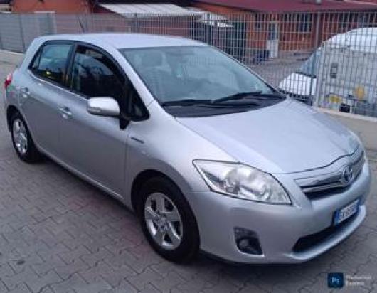 usato TOYOTA Auris