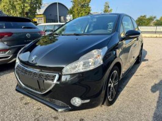 usato PEUGEOT 208