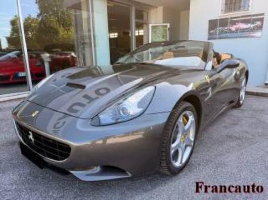 usato FERRARI California