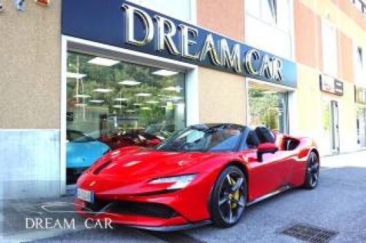 nuovo FERRARI SF90