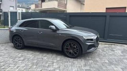 usato AUDI Q8