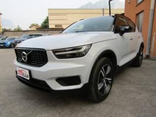 usato VOLVO XC40