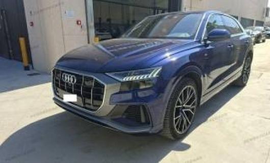 usato AUDI Q8