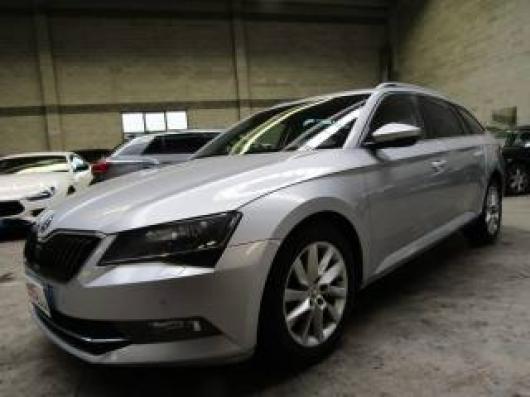 usato SKODA Superb