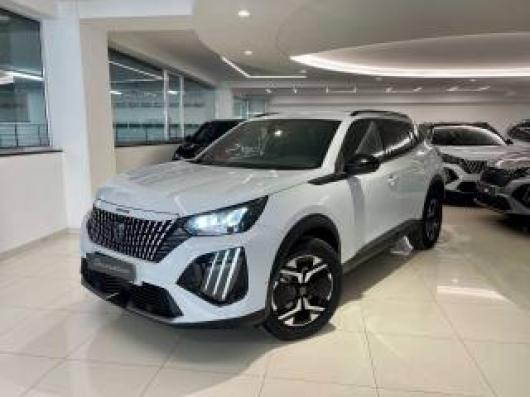nuovo PEUGEOT 2008