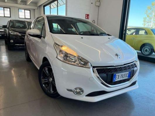 usato PEUGEOT 208