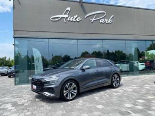 usato AUDI Q8