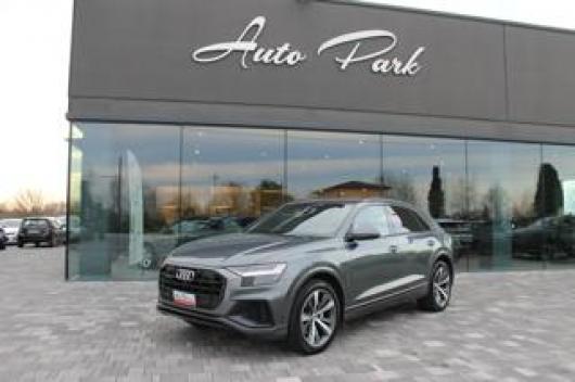 usato AUDI Q8