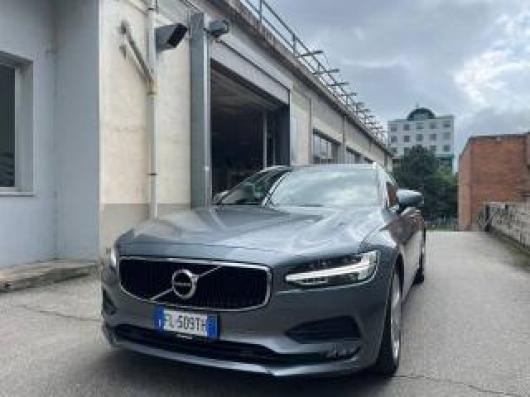 V90