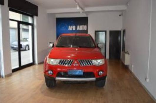 usato MITSUBISHI L200