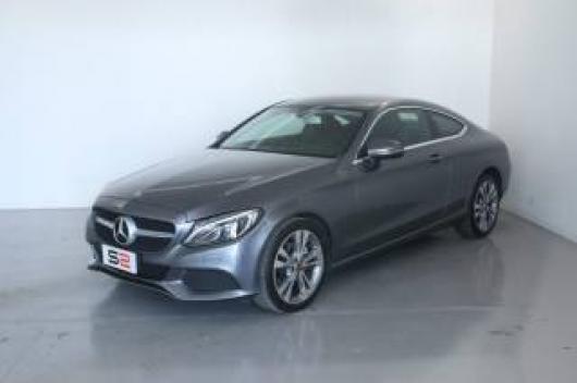 usato MERCEDES C 220